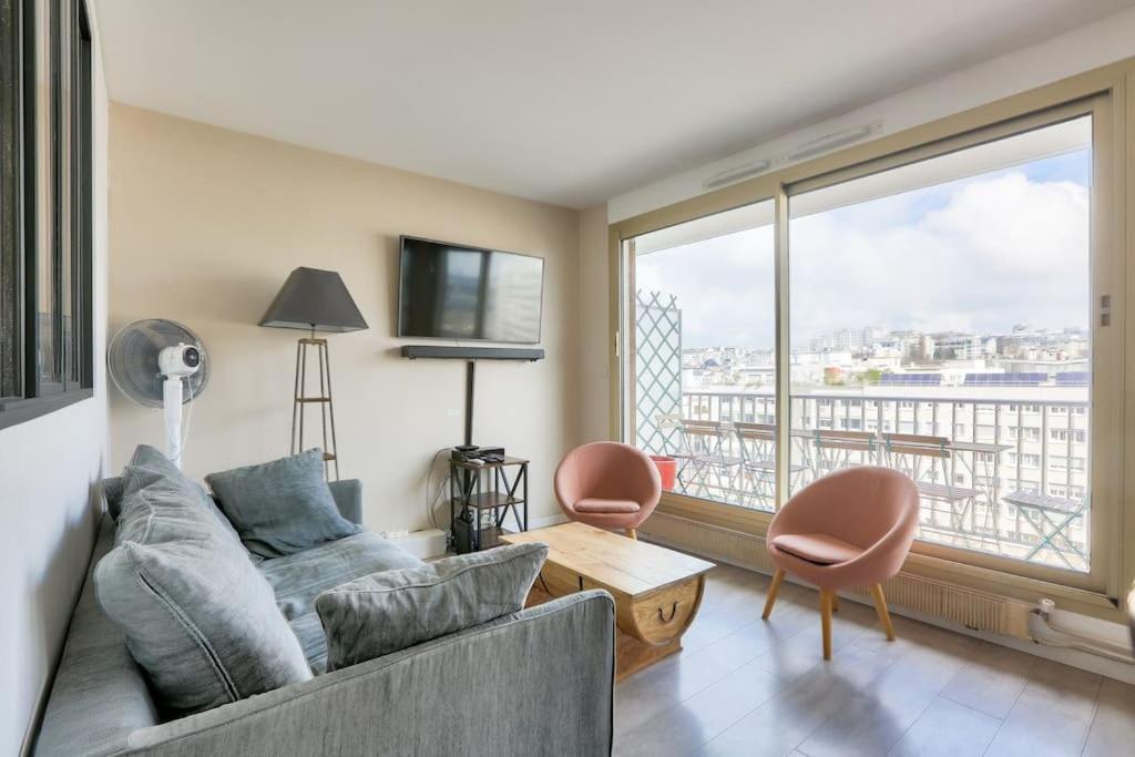 Appartamento Avec Balcon Et Parking A 1min Du Metro Parigi