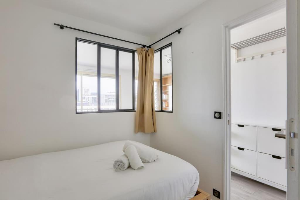Appartamento Avec Balcon Et Parking A 1min Du Metro Parigi